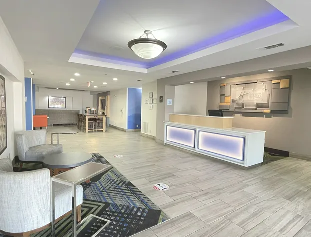 Holiday Inn Express Hotel & Suites Decatur by IHG hotel detail image 3