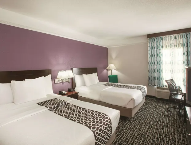 La Quinta Inn & Suites by Wyndham Mansfield TX hotel detail image 4