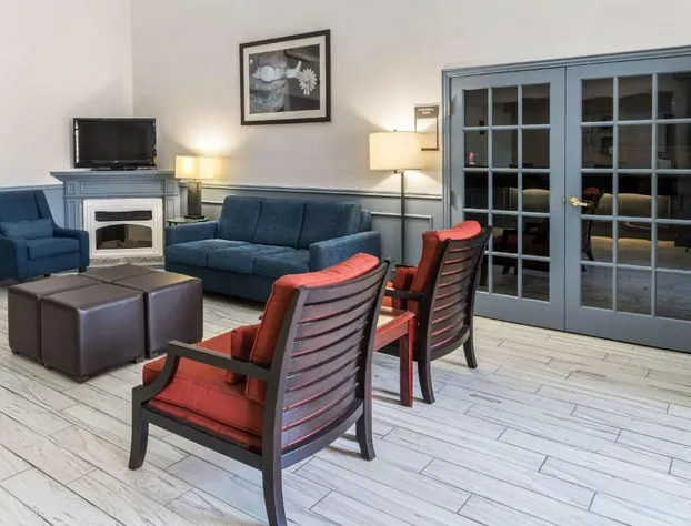 Quality Suites Burleson - Ft. Worth hotel detail image 4