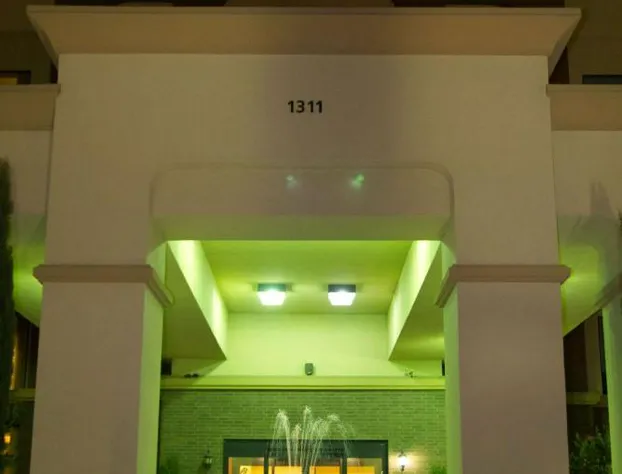 Hampton Inn & Suites Dallas-DeSoto hotel detail image 1