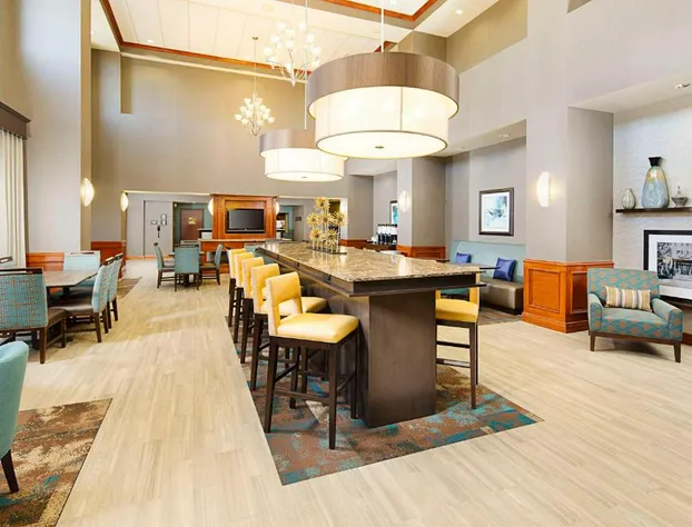 Hampton Inn & Suites Mansfield hotel detail image 2