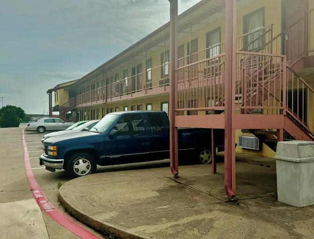 Seagoville Inn hotel detail image 2