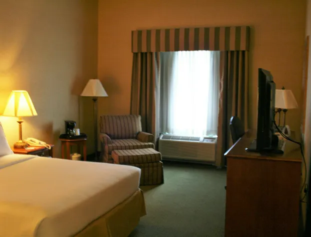 Holiday Inn Express Hotel & Suites Drums by IHG hotel detail image 3