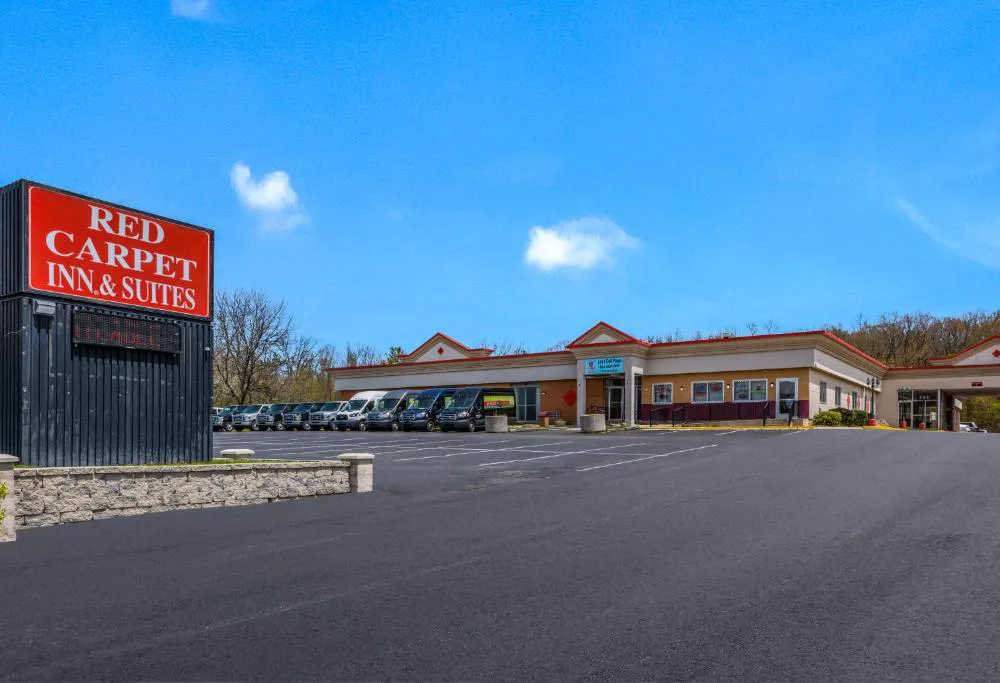 Red Carpet Inn Hazleton hotel hero