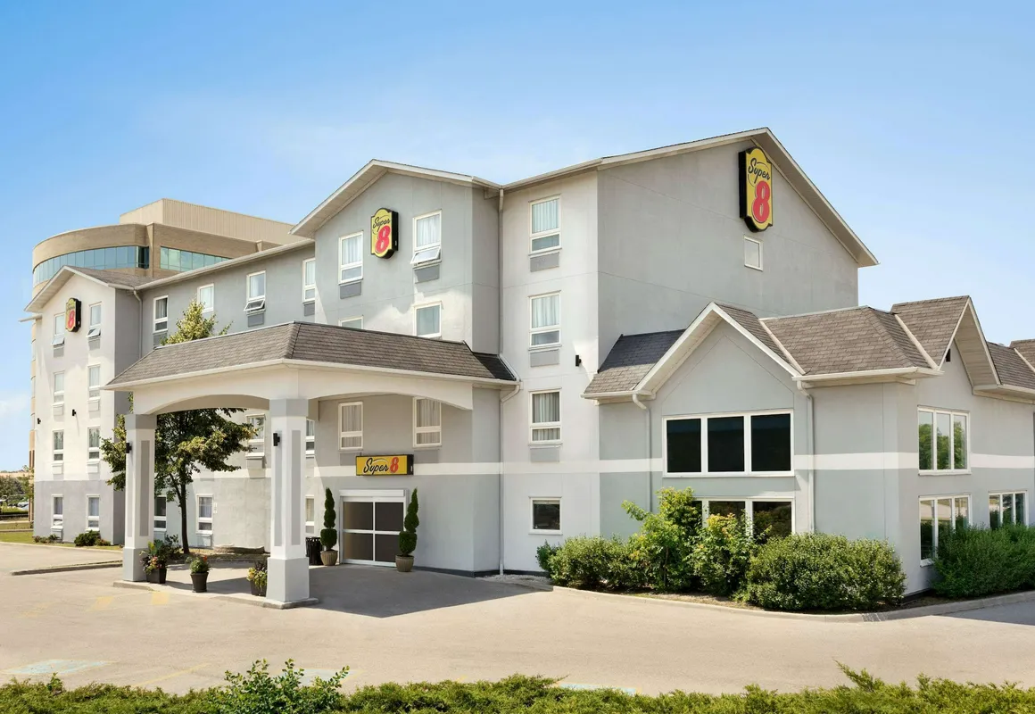 Super 8 by Wyndham Ajax/Toronto On hotel hero