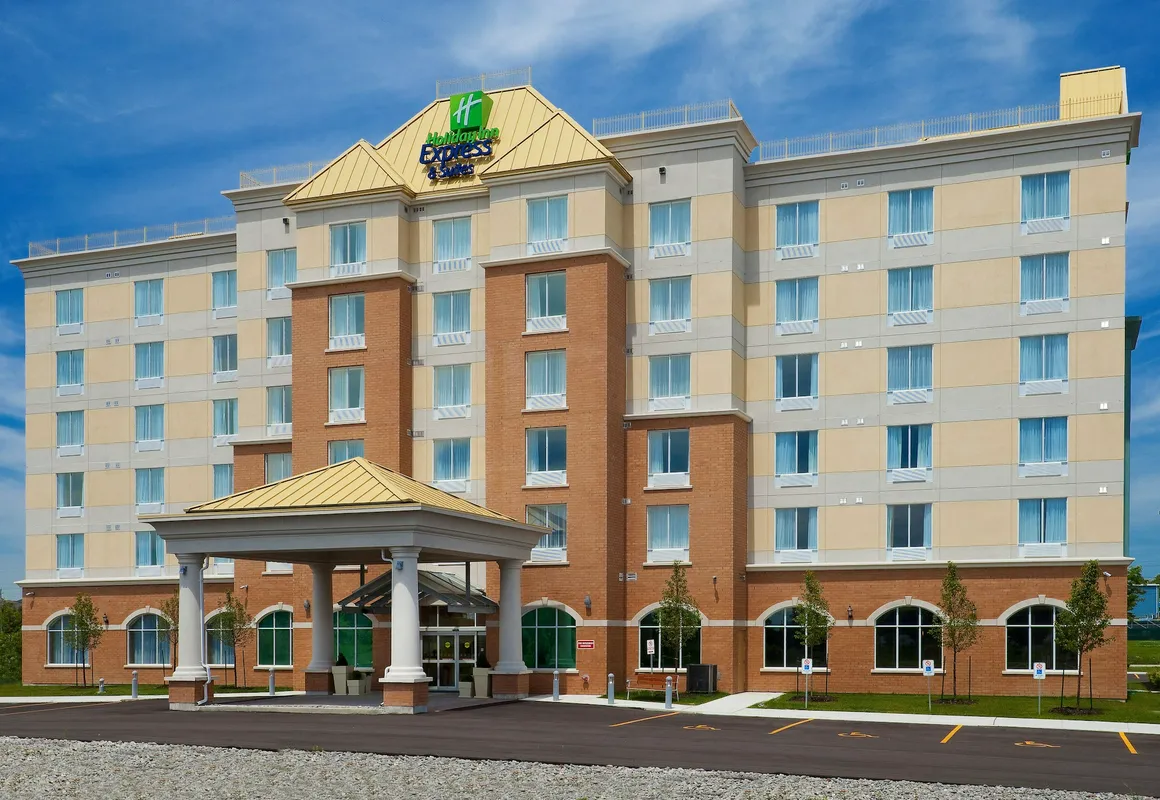 Holiday Inn Express Hotel & Suites CLARINGTON - BOWMANVILLE by IHG hotel hero