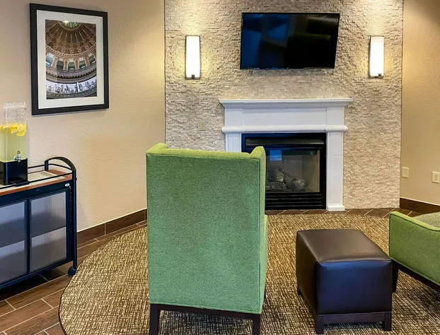 Comfort Inn DeKalb - University Area hotel detail image 3