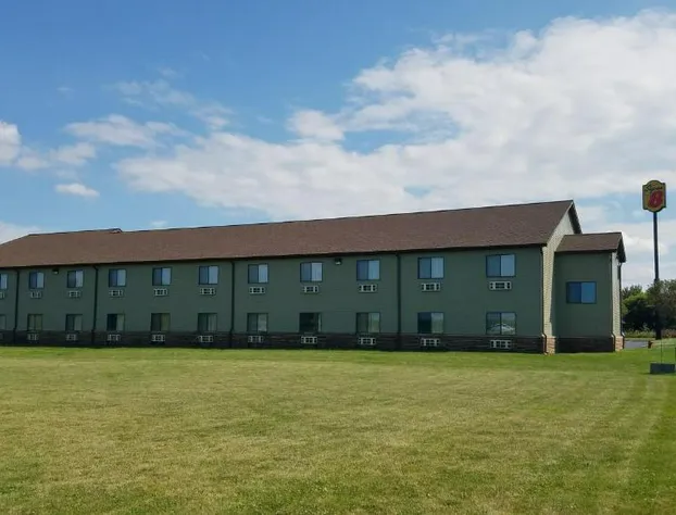 Super 8 by Wyndham DeKalb IL hotel detail image 4