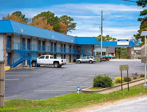 Ozarka Lodge Eureka Springs hotel detail image 2
