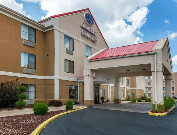 Comfort Suites near I-80 and I-94 hotel detail image 3