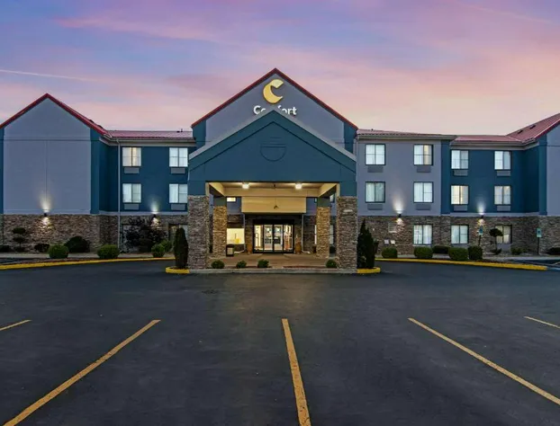 Comfort Suites near I-80 and I-94 hotel detail image 2