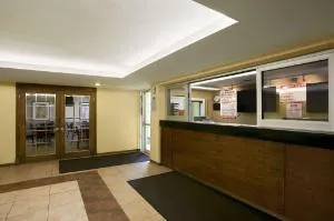 Travelodge by Wyndham Lansing IL hotel detail image 1