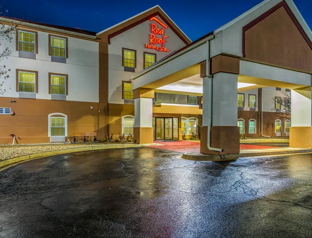Red Roof Inn & Suites Monee hotel detail image 2