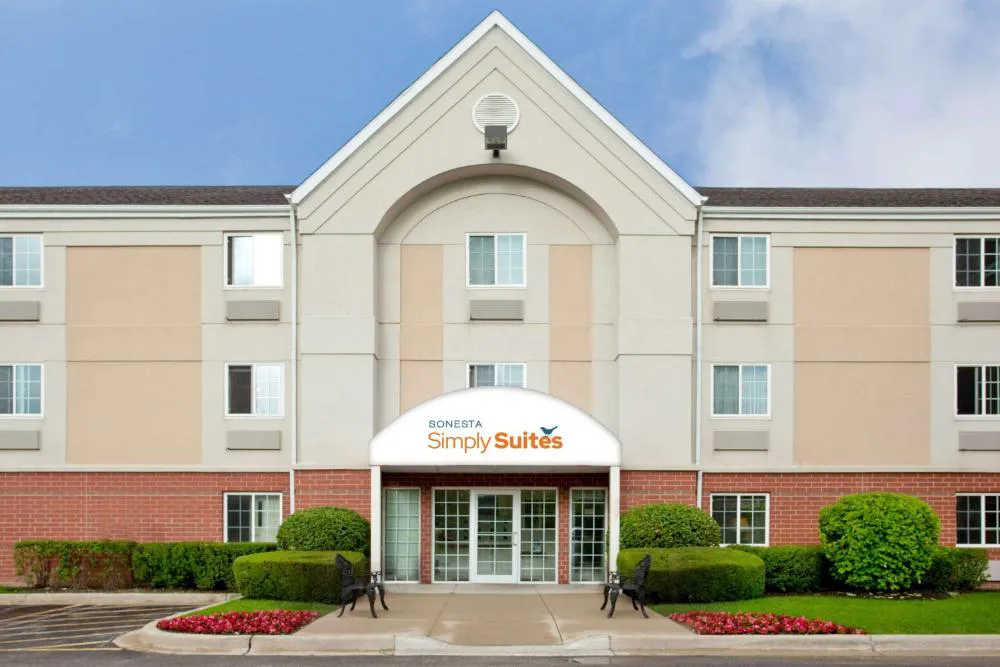 Sonesta Simply Suites Chicago Libertyville hotel hero
