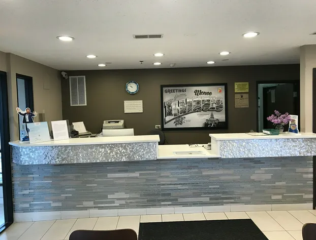 Super 8 by Wyndham Monee hotel detail image 1