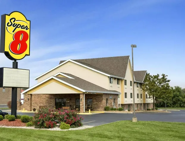 Super 8 by Wyndham Alton hotel detail image 1