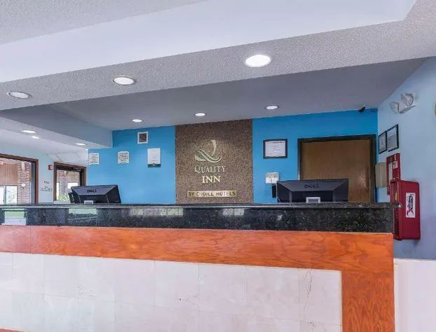 Quality Inn Sycamore - DeKalb hotel detail image 4