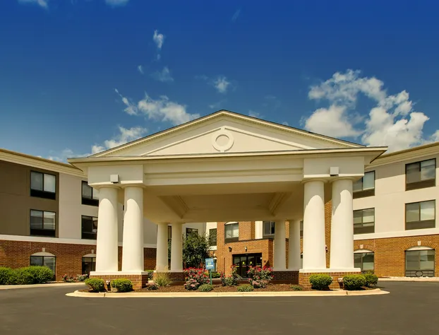 Holiday Inn Express & Suites Morris by IHG hotel detail image 1