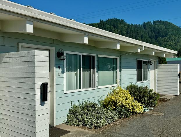 Harborview Inn & RV Park hotel detail image 1