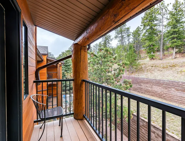 Comfort Suites Golden West on Evergreen Parkway hotel detail image 3