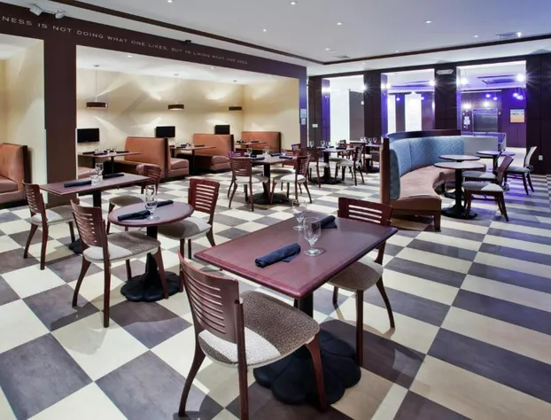 Holiday Inn Macon North by IHG hotel detail image 3