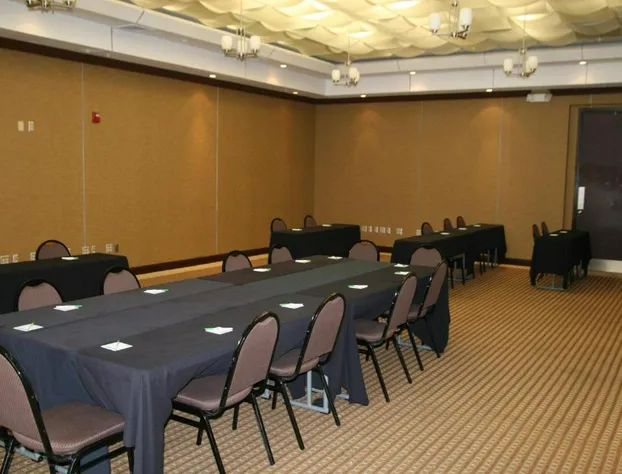 Holiday Inn Macon North by IHG hotel detail image 4