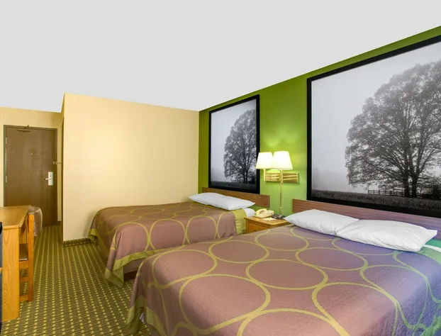 Super 8 by Wyndham Radford VA hotel detail image 4