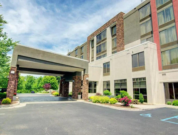 Holiday Inn Express & Suites Blacksburg - University Area by IHG hotel detail image 1