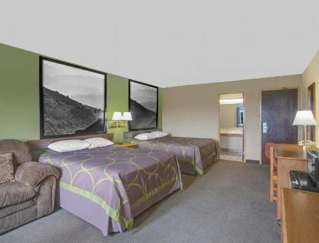Super 8 by Wyndham Christiansburg/Blacksburg Area hotel detail image 4