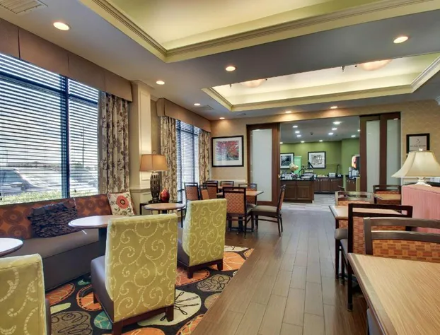 Hampton Inn Warner Robins hotel detail image 3