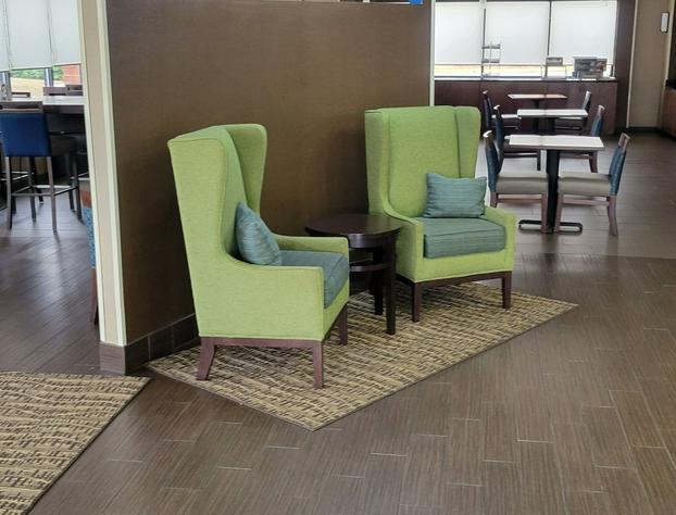 Comfort Suites Macon hotel detail image 4