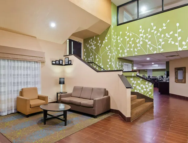 Wingate by Wyndham Macon West I-475 hotel detail image 1