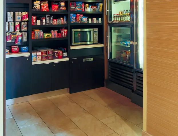 Courtyard by Marriott Warner Robins hotel detail image 4