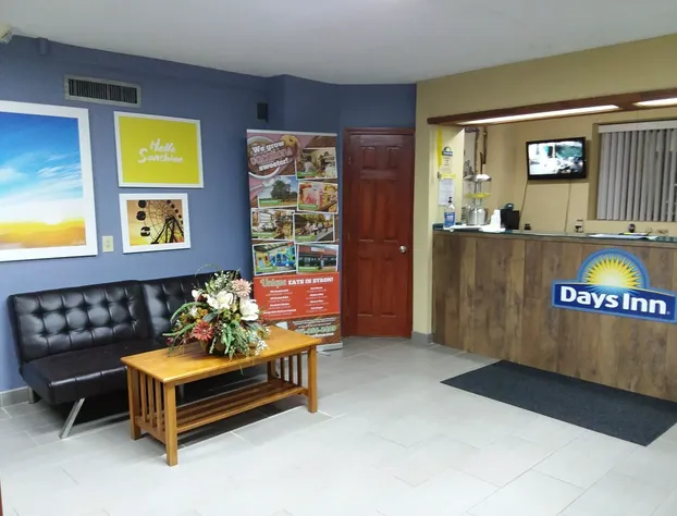 Days Inn by Wyndham Byron hotel detail image 2