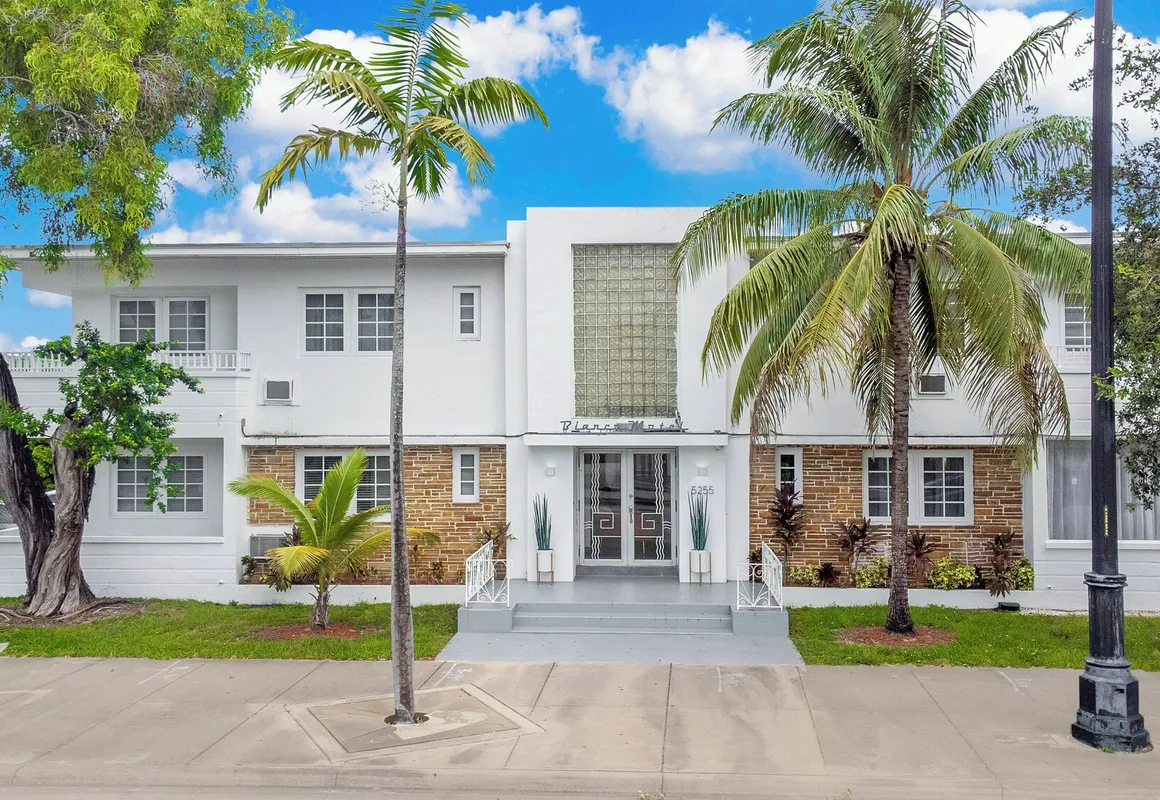 Travelodge by Wyndham Miami Biscayne Bay hotel hero