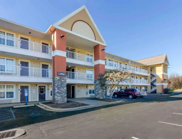 Extended Stay America Select Suites Roanoke Airport hotel detail image 1