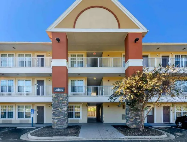 Extended Stay America Select Suites Roanoke Airport hotel detail image 1