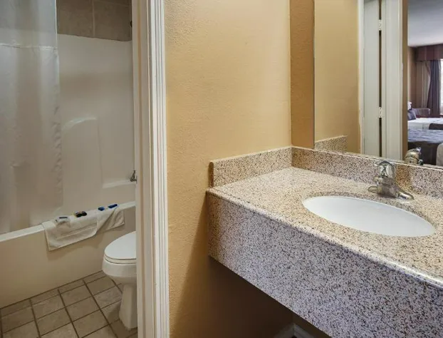 Americas Best Value Inn & Suites Sonora hotel detail image 1