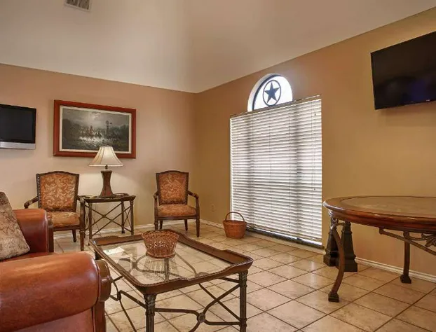 Americas Best Value Inn & Suites Sonora hotel detail image 4