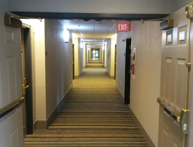 Country Inn & Suites by Radisson, Roanoke, VA hotel detail image 3