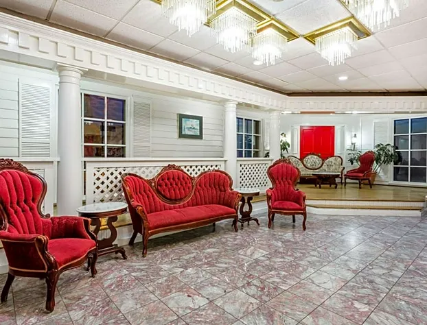 Ramada by Wyndham Roanoke hotel detail image 2