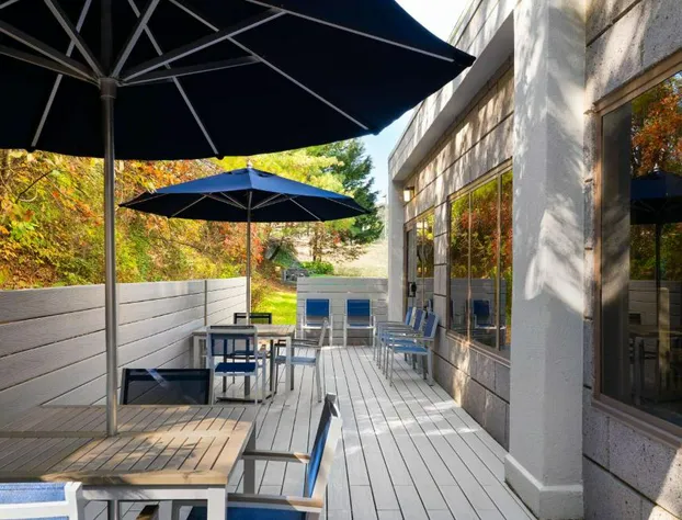 Hampton Inn Roanoke/Hollins - I-81 hotel detail image 1