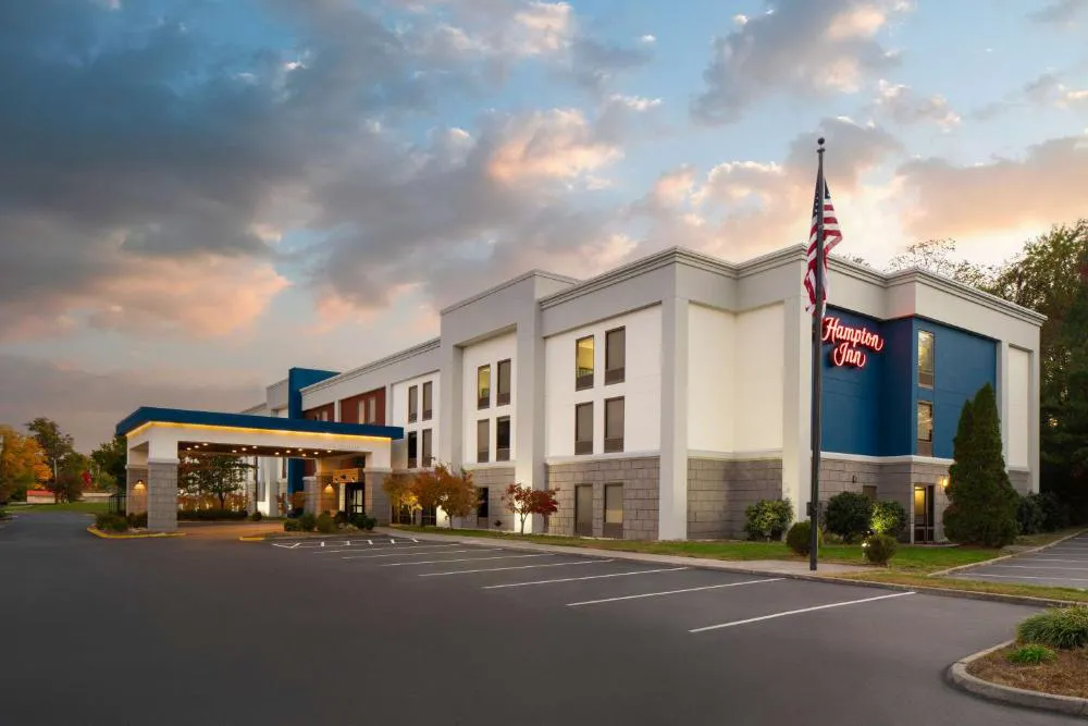 Hampton Inn Roanoke/Hollins - I-81 hotel hero