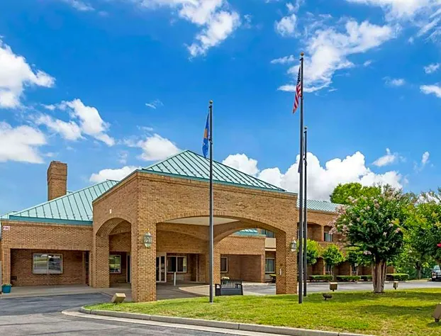 Comfort Suites Inn at Ridgewood Farm hotel detail image 2