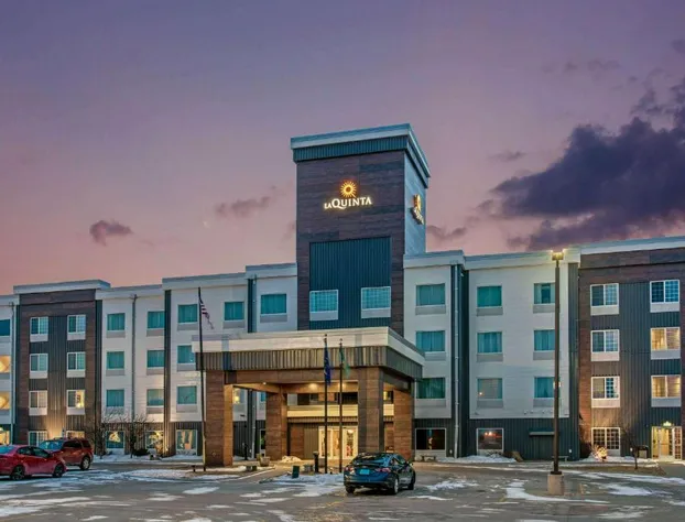 La Quinta Inn & Suites by Wyndham Bismarck hotel detail image 2