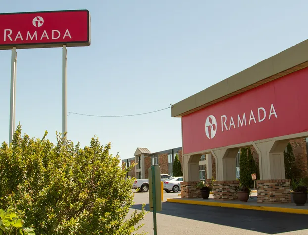 Ramada by Wyndham Bismarck hotel detail image 1