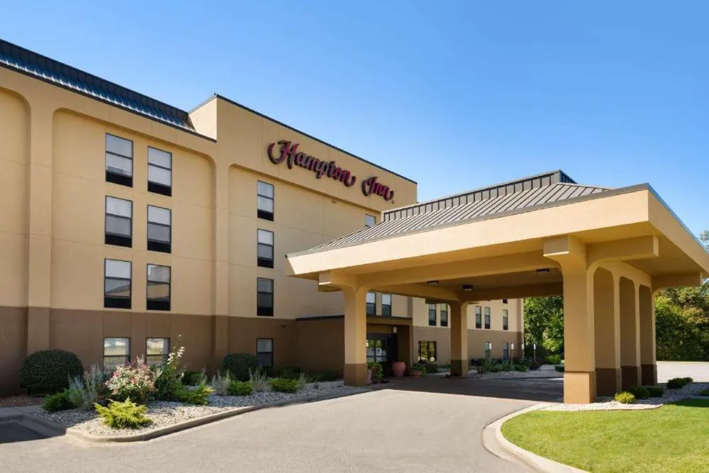 Hampton Inn Mt. Vernon hotel hero