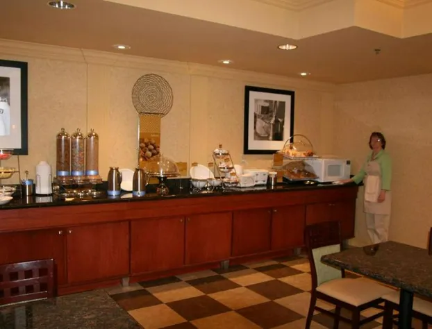 Hampton Inn Mt. Vernon hotel detail image 2