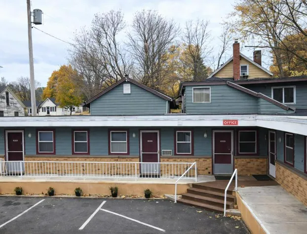 Economy Inn Cadillac MI by Hotel O hotel detail image 3