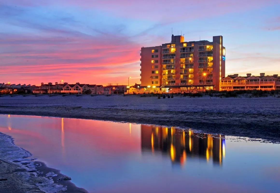 Port-O-Call Hotel hotel hero